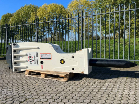[Other] ITR UNH 162 hydraulic breaker 30 - 40 ton