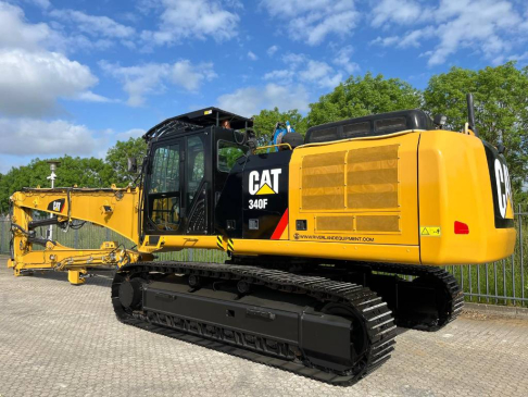 CAT 340 UHD adjustable undercarriage